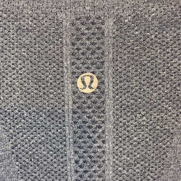 Lululemon Swiftly Tech Long Sleeve Crew in Heathered Black Size 6. - Picture 5 of 15